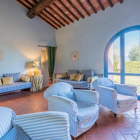 1 Bedroom Cozy In