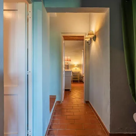 1 Bedroom Cozy In Apartment *